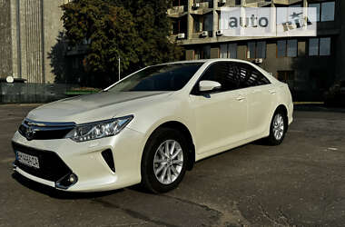 Седан Toyota Camry 2017 в Сумах