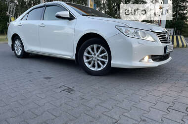 Седан Toyota Camry 2013 в Миколаєві