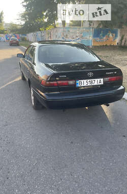 Седан Toyota Camry 1999 в Кременчуці