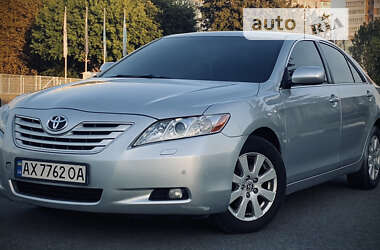 Седан Toyota Camry 2006 в Харькове