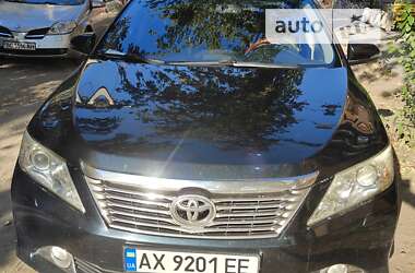 Седан Toyota Camry 2011 в Харкові