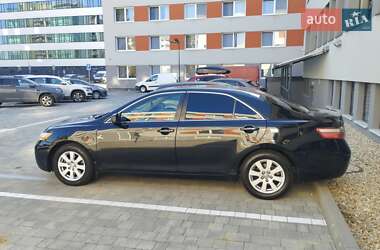 Седан Toyota Camry 2007 в Ужгороде