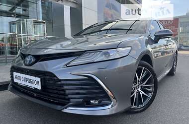 Седан Toyota Camry 2021 в Києві