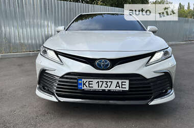 Седан Toyota Camry 2022 в Полтаве