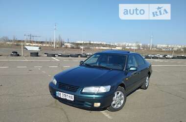 Седан Toyota Camry 1996 в Миколаєві