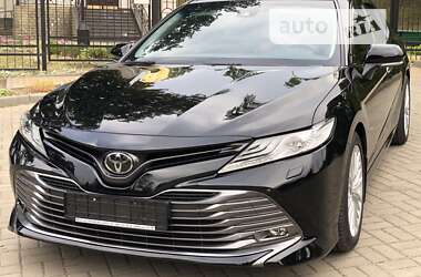 Седан Toyota Camry 2020 в Києві