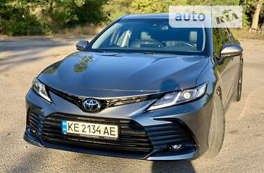 Седан Toyota Camry 2021 в Киеве