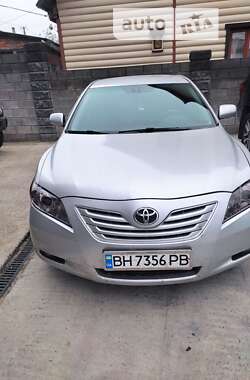 Седан Toyota Camry 2008 в Сарнах