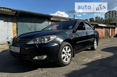 Седан Toyota Camry 2003 в Києві