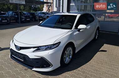 Седан Toyota Camry 2024 в Виннице