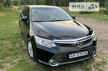 Седан Toyota Camry 2014 в Житомирі