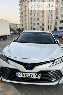 Седан Toyota Camry 2020 в Києві