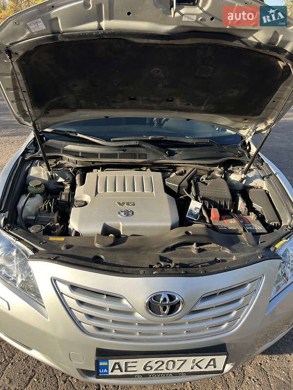 Седан Toyota Camry 2008 в Покрові