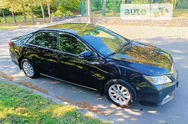 Седан Toyota Camry 2014 в Ровно