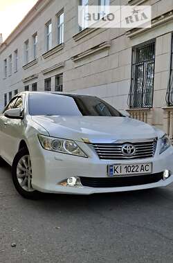 Седан Toyota Camry 2011 в Запорожье