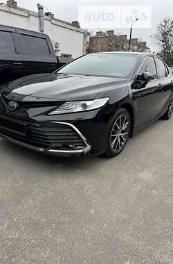 Седан Toyota Camry 2022 в Киеве