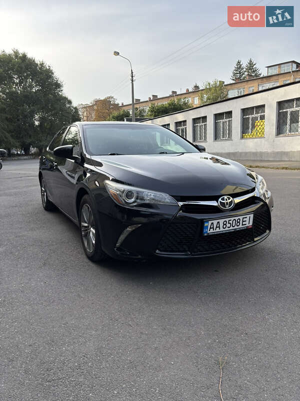Toyota Camry 2016