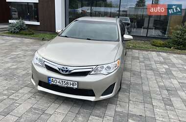 Седан Toyota Camry 2014 в Тячеве