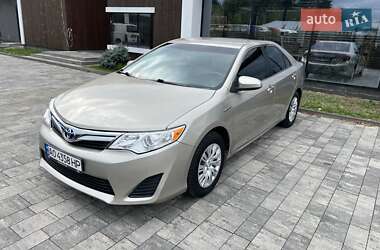 Седан Toyota Camry 2014 в Тячеве