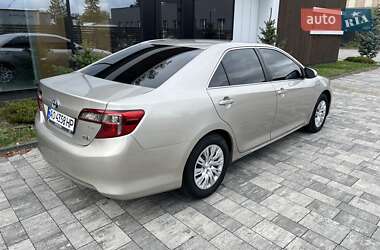 Седан Toyota Camry 2014 в Тячеве