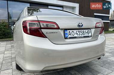 Седан Toyota Camry 2014 в Тячеве