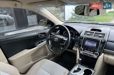 Седан Toyota Camry 2014 в Тячеве