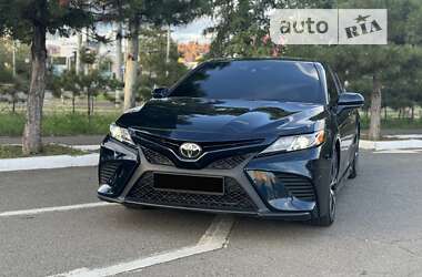 Седан Toyota Camry 2019 в Одессе