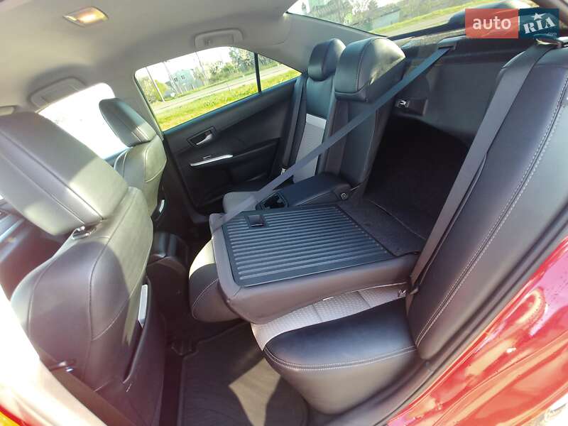 Седан Toyota Camry 2012 в Одессе