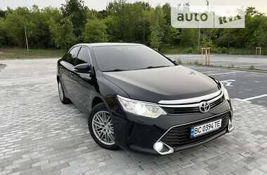 Седан Toyota Camry 2014 в Львове