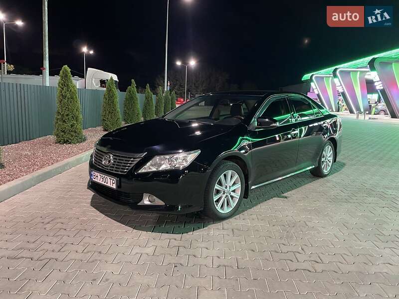 Toyota Camry 2012