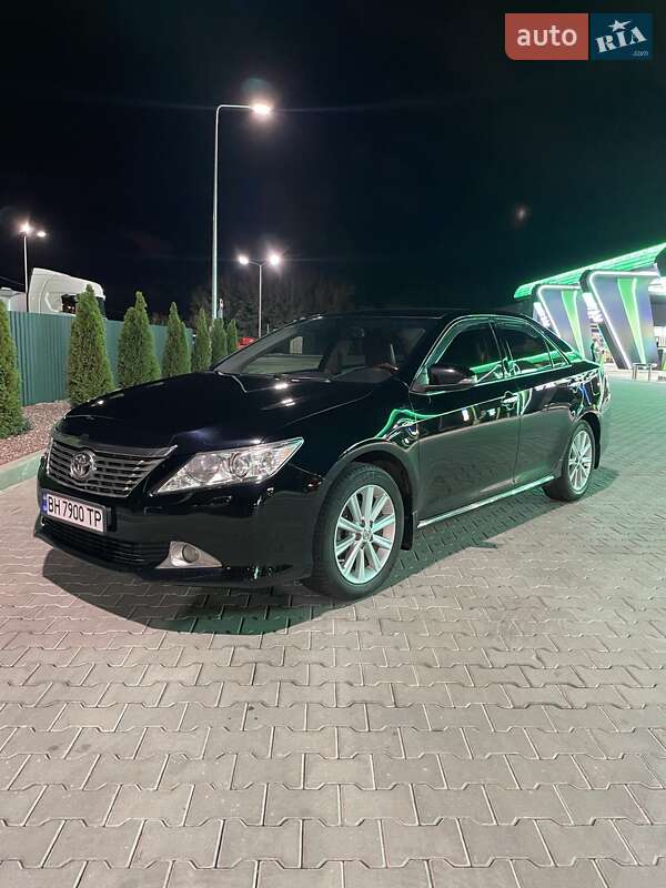 Седан Toyota Camry 2012 в Одессе