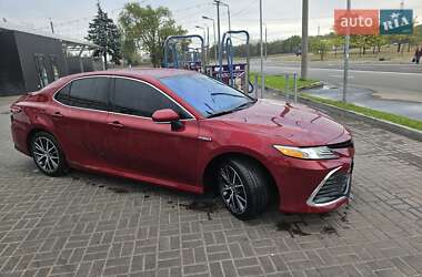 Седан Toyota Camry 2020 в Дніпрі