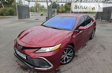 Седан Toyota Camry 2020 в Днепре