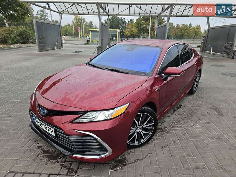 Седан Toyota Camry 2020 в Дніпрі