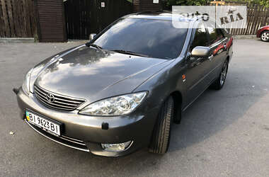 Седан Toyota Camry 2006 в Полтаве