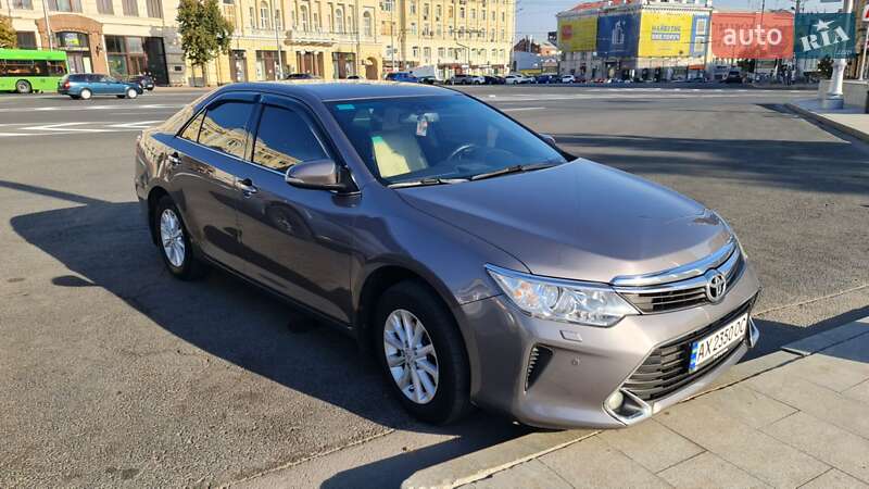Toyota Camry 2015