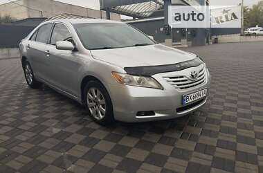 Седан Toyota Camry 2007 в Хмельницком