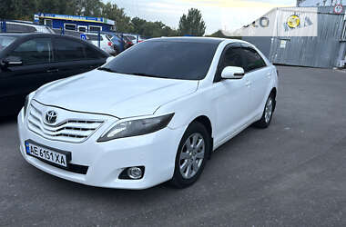 Седан Toyota Camry 2010 в Запорожье