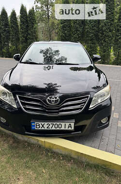 Седан Toyota Camry 2011 в Шепетівці