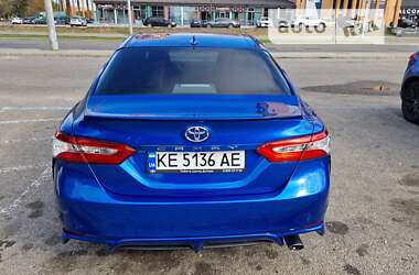 Седан Toyota Camry 2019 в Дніпрі