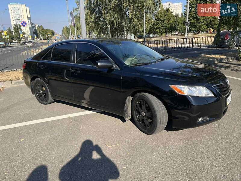 Седан Toyota Camry 2007 в Харькове
