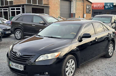 Седан Toyota Camry 2007 в Рівному