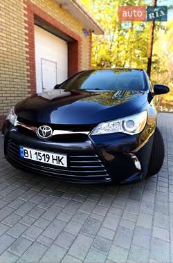 Седан Toyota Camry 2015 в Кременчуці