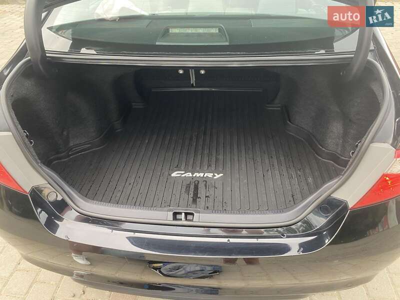 Седан Toyota Camry 2017 в Косове фото 9 Седан Toyota Camry 2017 в Косове