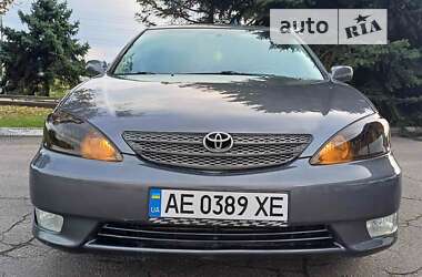 Седан Toyota Camry 2002 в Днепре