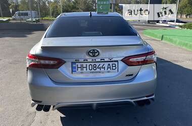 Седан Toyota Camry 2020 в Одессе