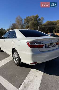 Седан Toyota Camry 2014 в Чернигове