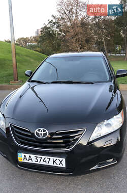 Седан Toyota Camry 2008 в Києві