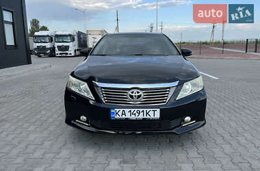 Седан Toyota Camry 2012 в Броварах