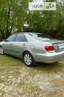 Седан Toyota Camry 2004 в Кременчуці